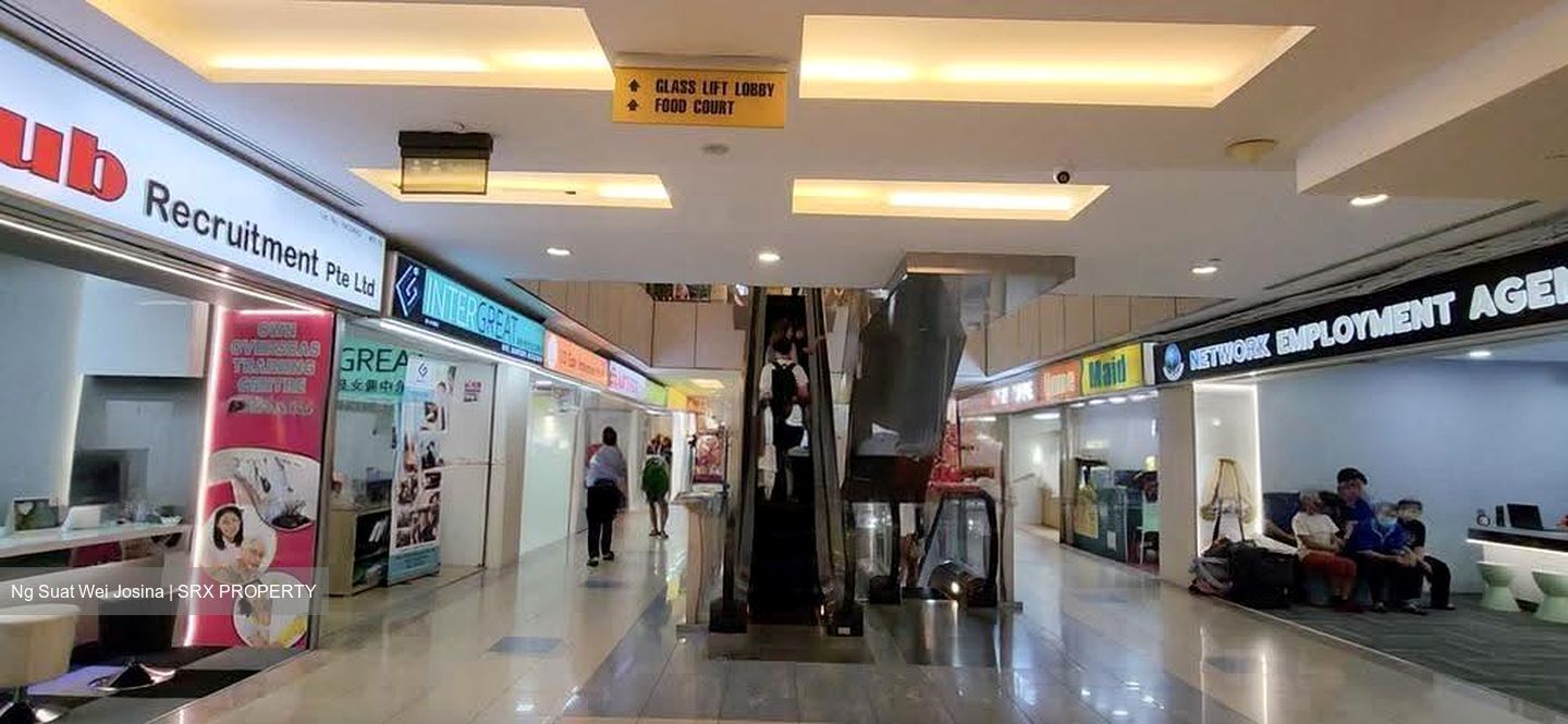 Katong Shopping Centre (D15), Shop House #631874671